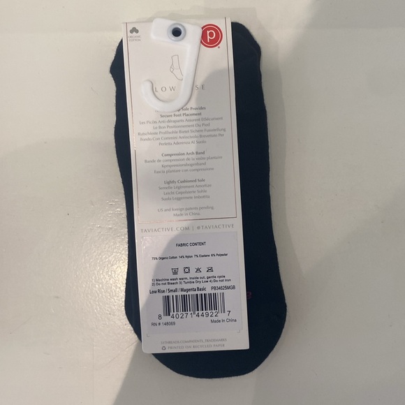 Pure Barre Low Rise Grip Socks - Magenta Grips - Picture 3 of 3